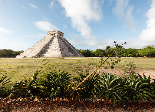 Conoce la pirámide maya de Chichen Itzá con Beach Please Tulum